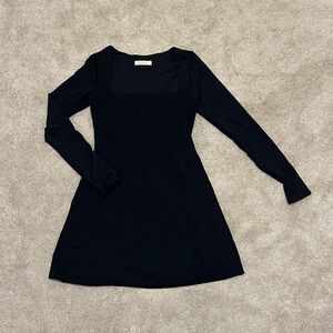 Qinsen Black Long Sleeve Dress
